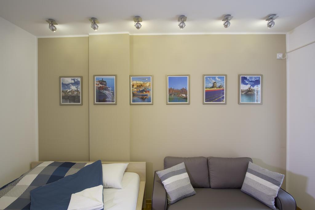 Lux Life Apartment Belgrado Esterno foto